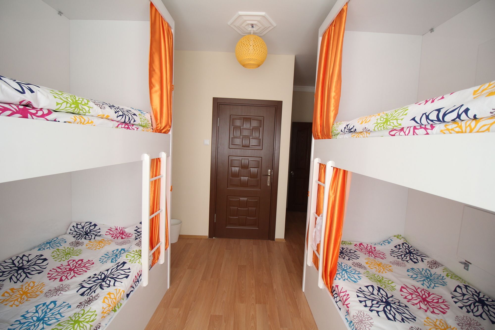 Deeps Hostel Eskisehir Exterior foto